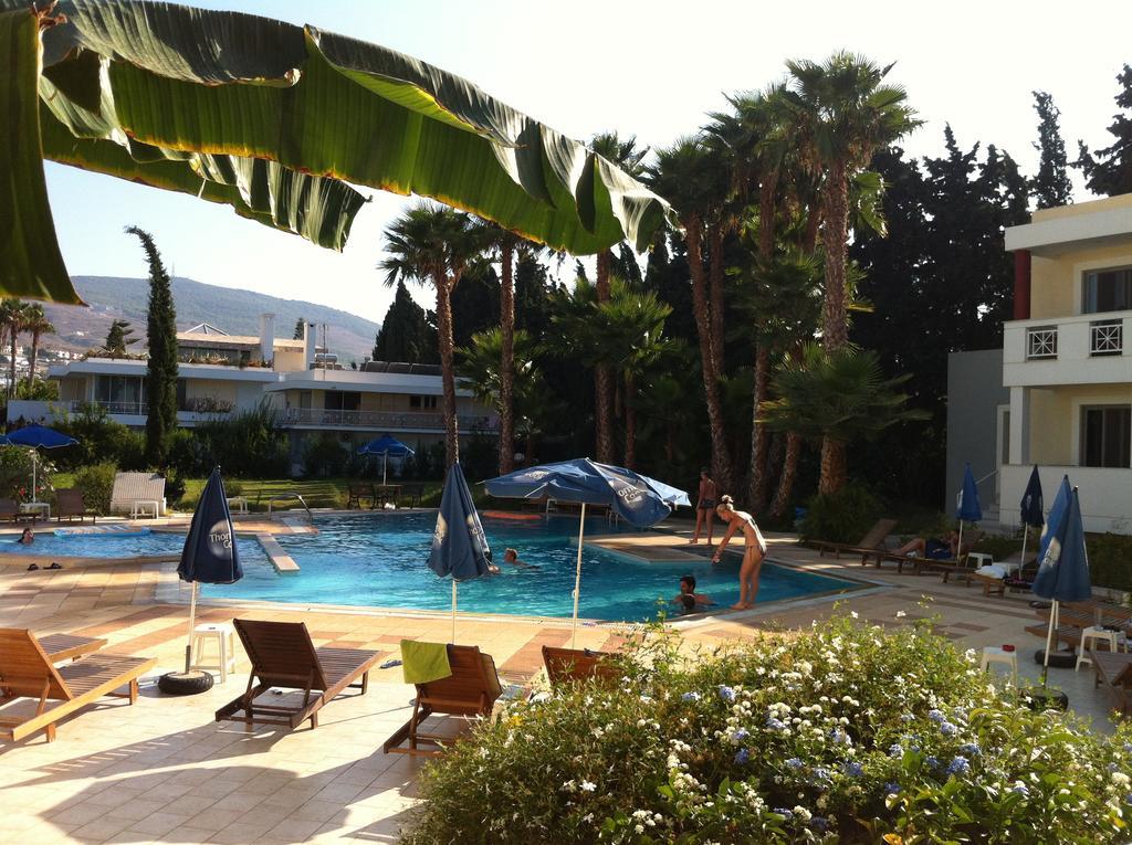 Olgas Paradise Apartments Psalidi  Exterior photo