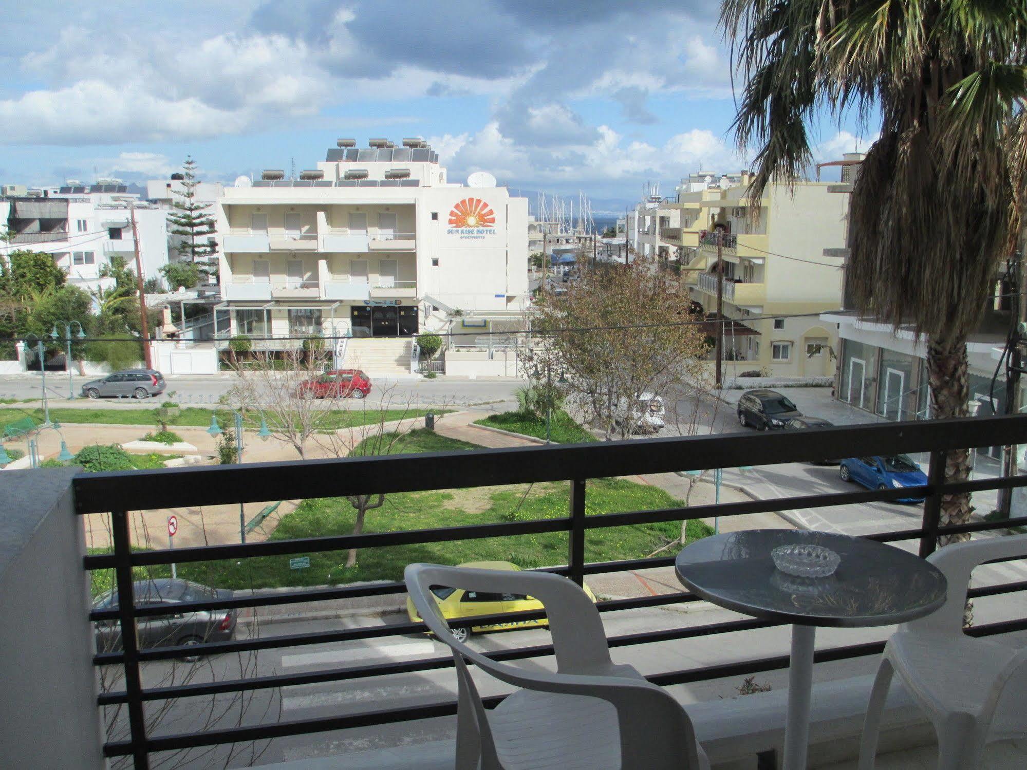 Olgas Paradise Apartments Psalidi  Exterior photo
